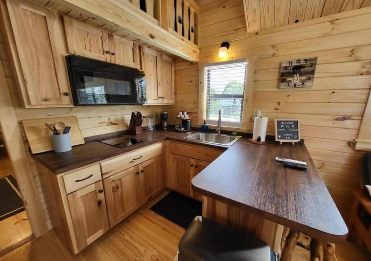 Picturesque Family Cabin With Loft In Tennessee Sevierville Eksteriør billede